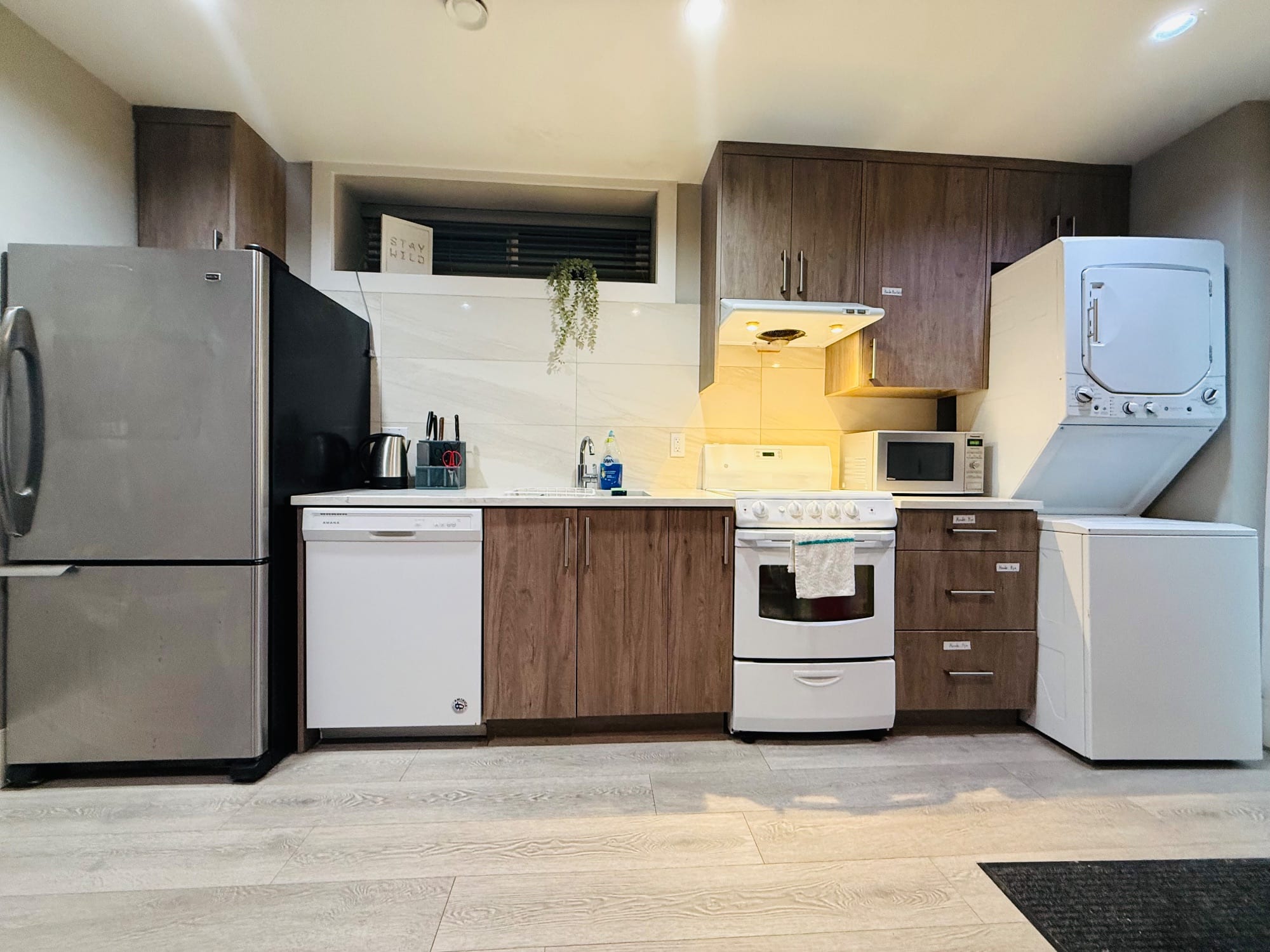 Oakridge · Room 5 — photo 9 of 12