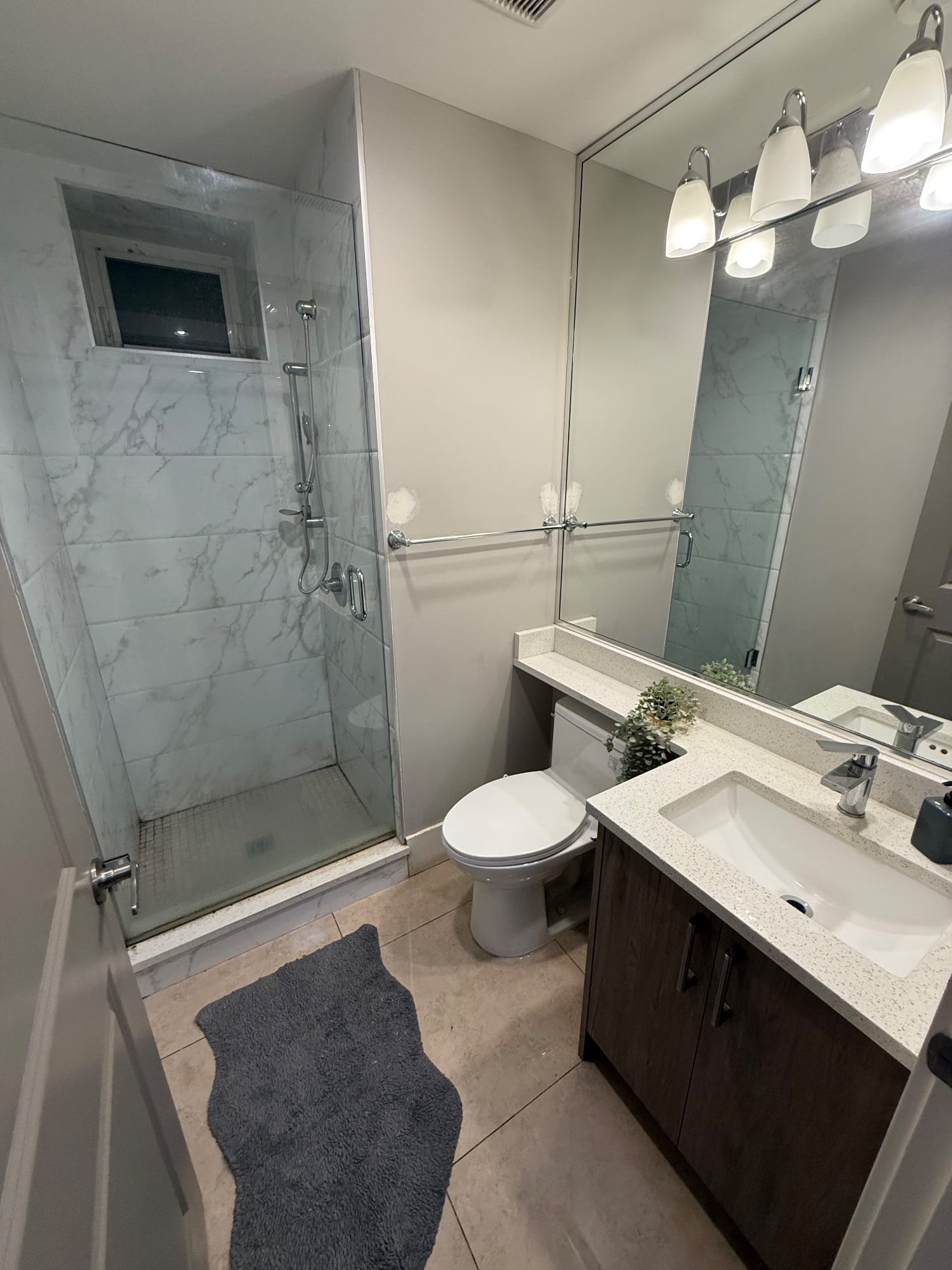 Oakridge · Room 5 — photo 10 of 12